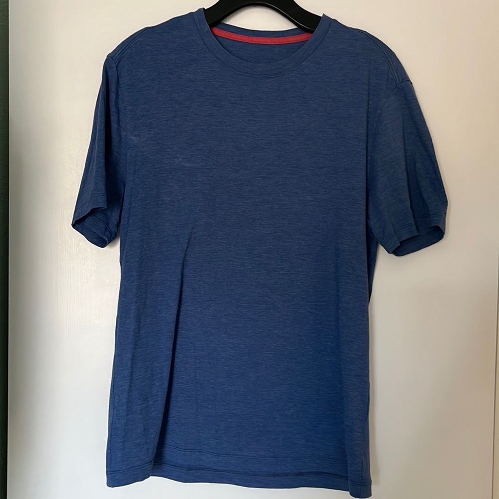 🍋 Lululemon Men’s shirt